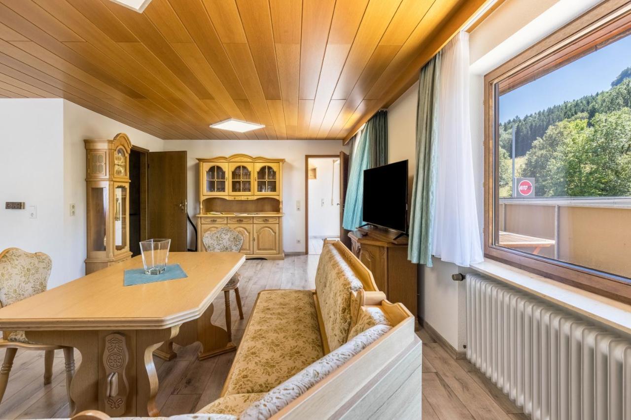 B463 Penthouse Apartment Albstadt Luaran gambar